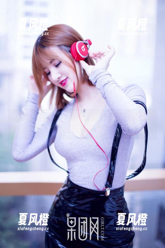 GIRLT果团网-王语纯 GIRLT果团网 - 为啥王语纯的镂空美图总让我沉迷不醒?