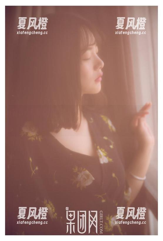 GIRLT果团网-萌神妹妹 GIRLT果团网 - 肉丝写真全集,不经意间看了萌神妹妹的好几眼!