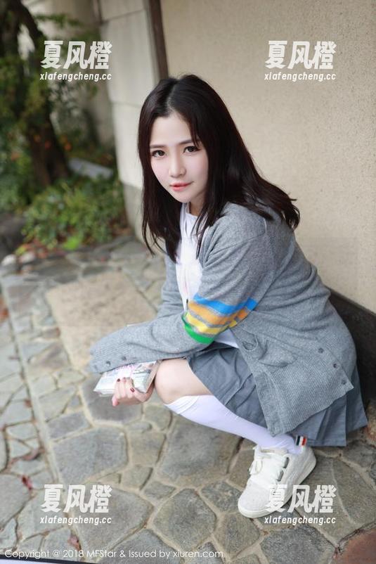 MFStar模范学院 - 揉揉肉肉的套图，新一季制服少女，下载一看，你的最爱来了。