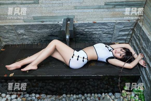 TuiGirl-林清儿 TuiGirl - 林清儿精美影像:福利图包,心情很好,结果肚子饿了!