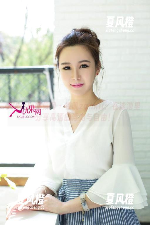 UGirls尤果网-禅叽zankii UGirls尤果网 - 禅叽zankii:在泳池里分享高清的浮力与自由!