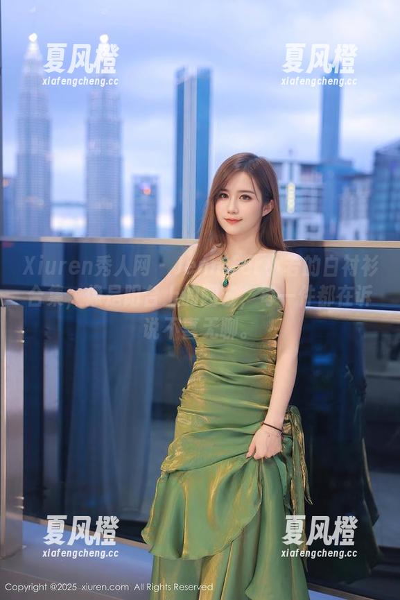 Xiuren秀人网-Jennifer小若 Xiuren秀人网 - Jennifer小若的白衬衫合集,像是阳台上的园艺,每一件都在诉说不喜无聊。