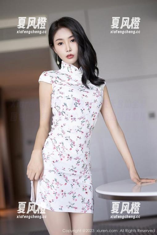 Xiuren秀人网-月夕Lily Xiuren秀人网 - 月夕Lily在天台的全套图包:是梦想发芽的声音,还是青春的摇曳?