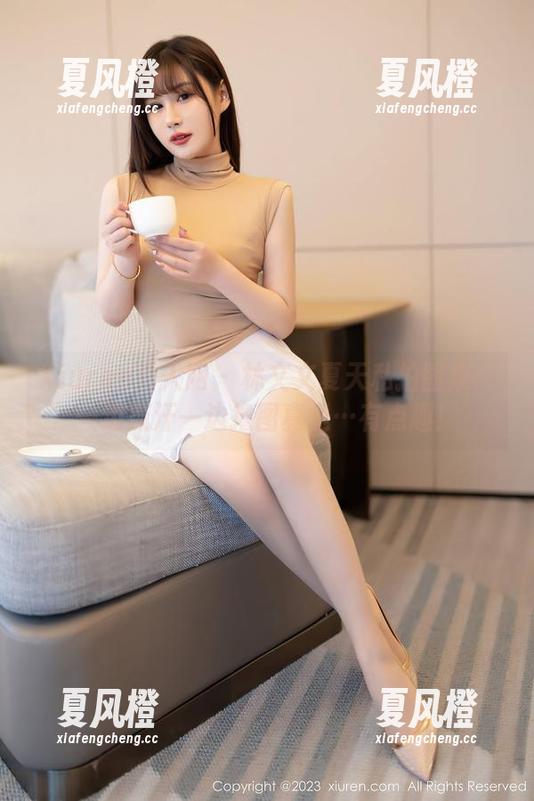 Xiuren秀人网-林文文 Xiuren秀人网 - 林文文夏天私拍图集:一边流汗一边撸图真是…有点趣!