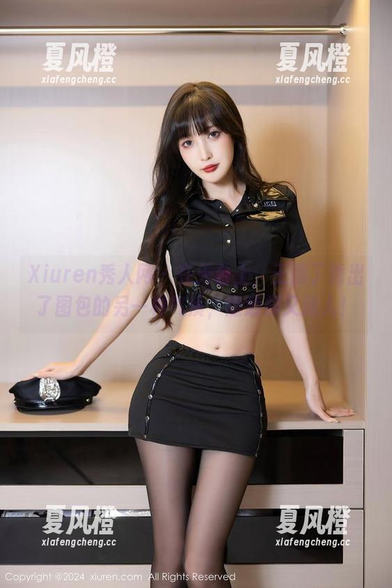 Xiuren秀人网-王俪丁 Xiuren秀人网 - 在天台上,王俪丁秀出了图包的另一种气质,随意却又迷人!