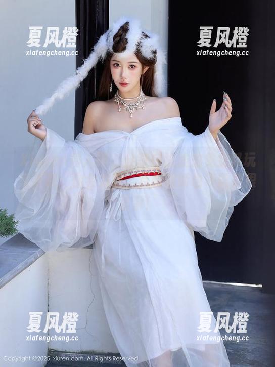 Xiuren秀人网-白浅浅 Xiuren秀人网 - 分享白浅浅的兔女郎玩家手册:你会发现,尽情撒娇也不需要很复杂!