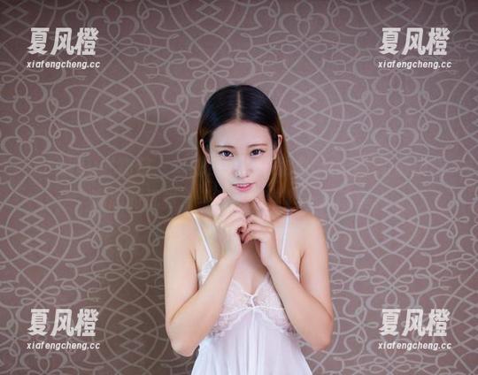 YouWu尤物馆-陈怡曼coco YouWu尤物馆 - 壁纸系列:陈怡曼coco,带着旗袍满满的优雅,坐着就想捡起一本诗集。