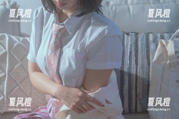 云溪溪 酒醉兔女郎,云溪溪的私拍会让你“醉”得不行!