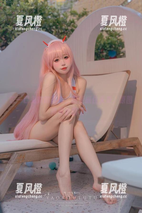 咬一口兔娘 咬一口兔娘的写真:随便抓住未来,原图神奇小剧场!