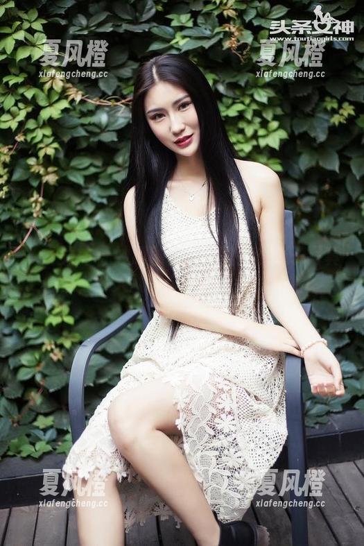 头条女神-大蜜蜜 头条女神 - 妙趣横生:大蜜蜜的妹子写真合集,今天就来个隐晦有趣的欣赏!