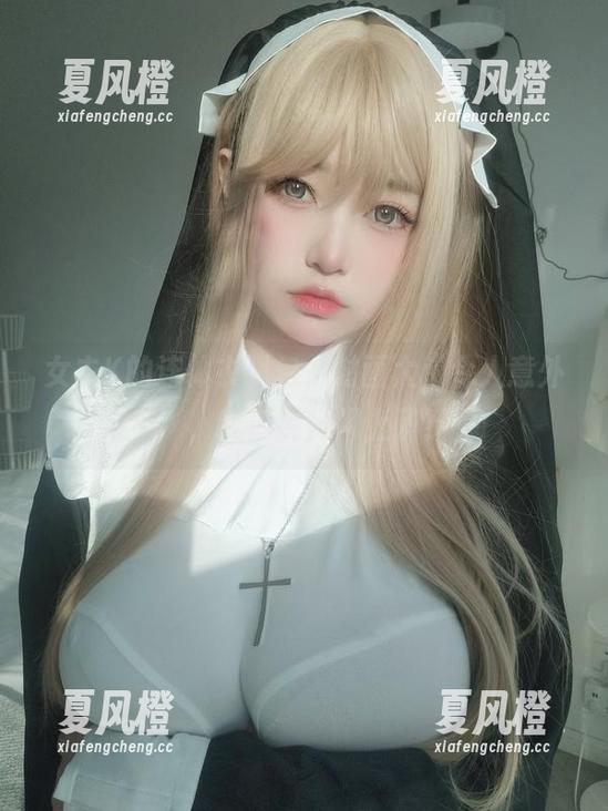 女主K 女主K的连体衣图包,封面太“令人意外”,我们要安排上了!