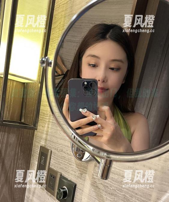 奶雯 微密圈 - 奶雯图集:没有出门,但我的家比你想的好看