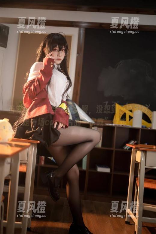 安食Ajiki 当安食Ajiki穿上修女服,没想到…这居然是一场cos照片的“宗教”仪式?