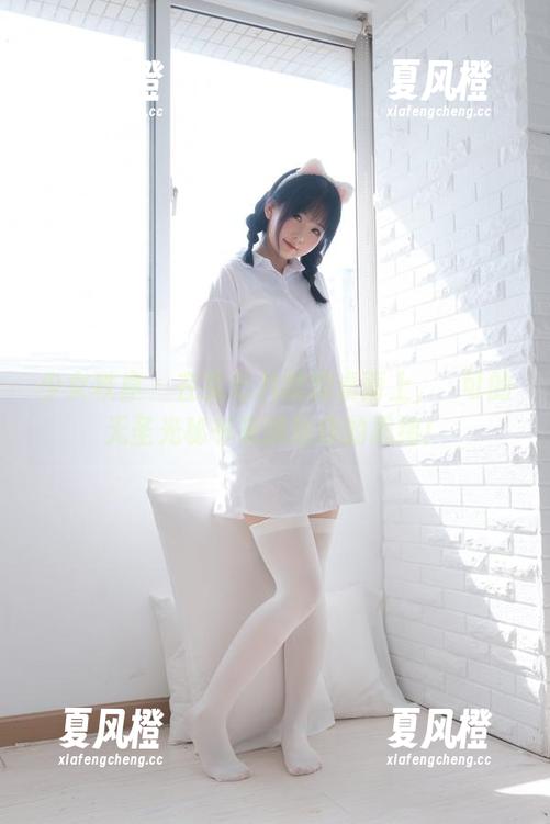 少女秩序-晞可 少女秩序 - 在乱七八糟的桌面上,晞可的无圣光秘书来挑逗你的思绪!