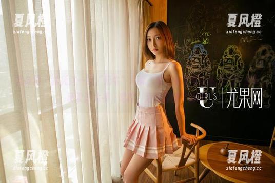 尤果网-栗子 尤果网 - 就凭这一组“奶牛”写真,栗子完全可以去参加什么奇葩设计大赛,哈哈,活脱脱的牛奶梦.