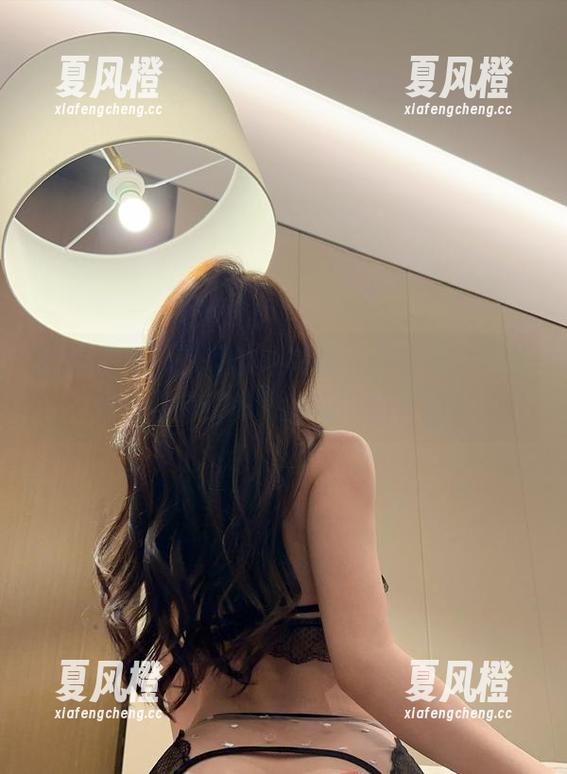 徐莉芝 微密圈 - 徐莉芝的连体衣写真分享,不知道你们有没有同样震惊的体验?