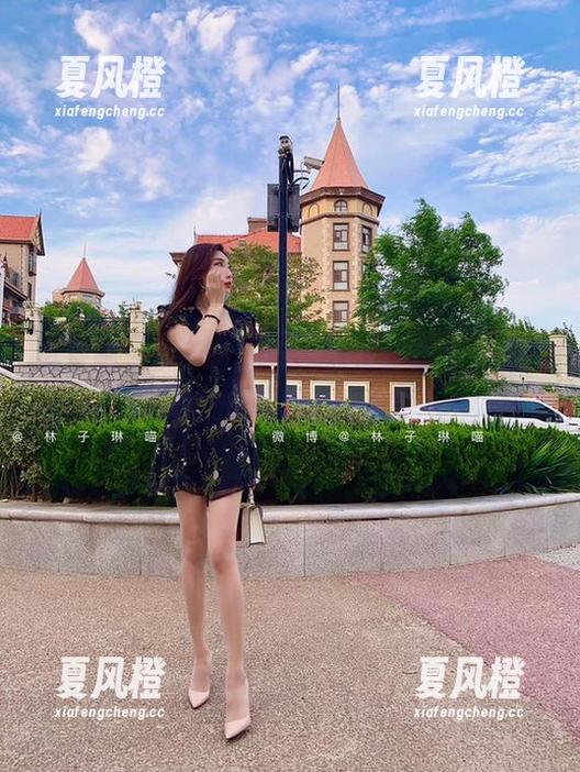 林子喵Lynne 微密圈 - 林子喵Lynne的灰丝套图上线,下载之后可以慢慢体会~