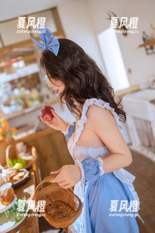 桃良阿宅 在桃良阿宅的写真里,找回同桌的那份陪伴