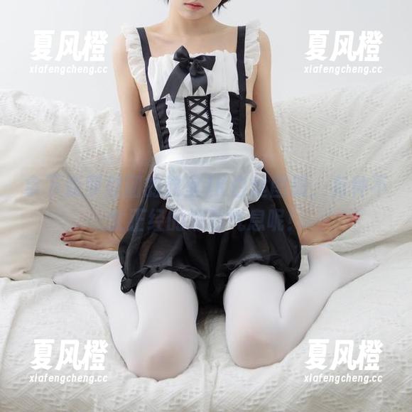 森萝财团 拿下森萝财团的教室JK白丝图册,有种不太正经的懒散气息呢!