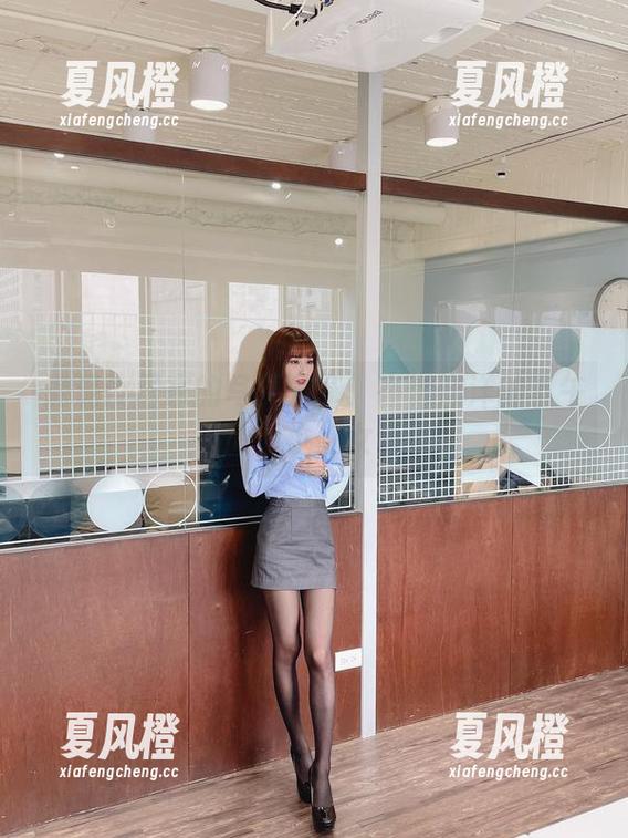 泥泥汝 泥泥汝居家的写真分享:在懒洋洋的下午做个小仙女。