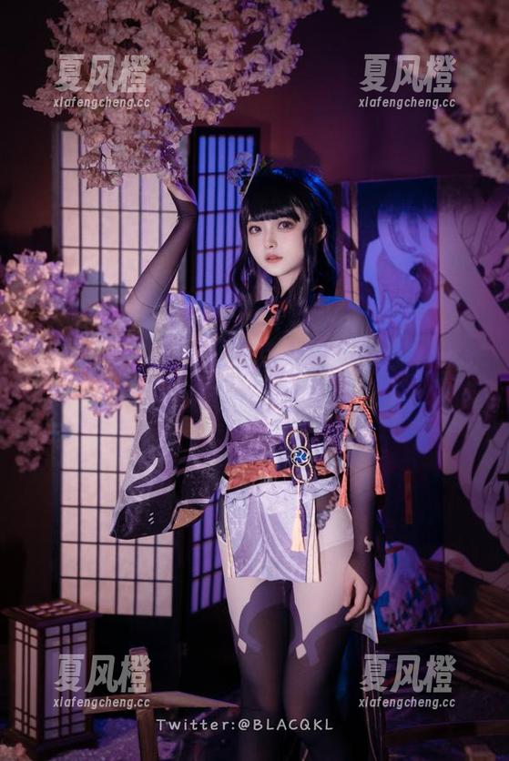 白莉爱吃巧克力 图册里,白莉爱吃巧克力把‘护士’演绎得比俞飞鸿还要可哦!
