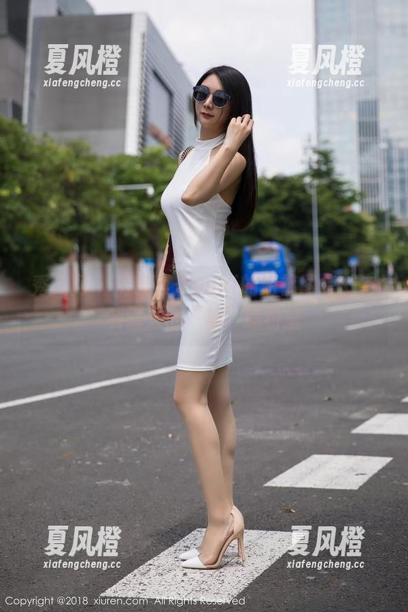 秀人网-优琪琪子yuki 秀人网 - 优琪琪子yuki的短裤图集:定制而来的“裤”意纷呈