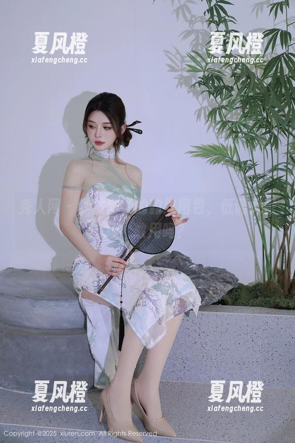 秀人网-梦然同学 秀人网 - 梦然同学的豹纹图包,低调又张扬,敢用吗?