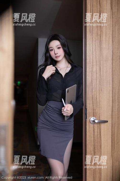 秀人网-瑞瑞ruirui 秀人网 - 看!瑞瑞ruirui私拍的女孩图包,像是偶然漫步在青春的泡沫里。