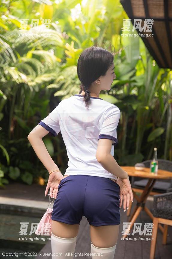 秀人网-白沫 秀人网 - 白沫亲自上阵,私拍蕾丝原图给我点亮了我的小心脏!