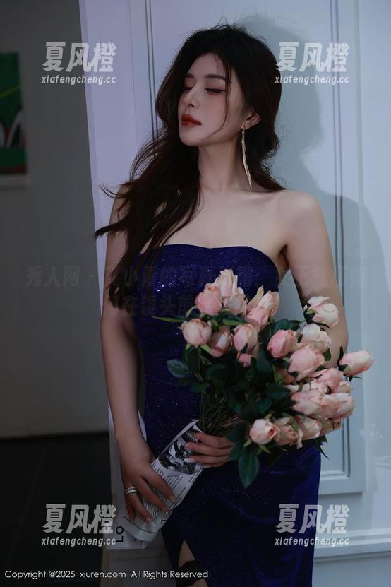 秀人网-艾小青 秀人网 - 艾小青的写真秘籍:女王气场如何在镜头前完美绽放!