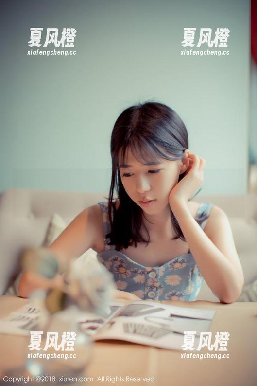 秀人网-陆萱萱 秀人网 - 陆萱萱空姐特辑:丝袜图库下载,转身那一秒镜头给我抓住!