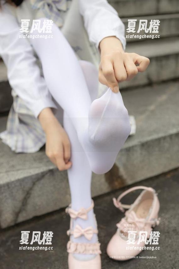 紧急企划-小婕 紧急企划 - 无圣光的真相:小婕定制的体操服合集,今天能看几张?