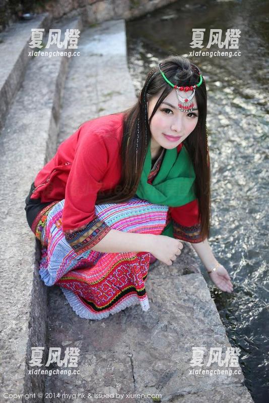 美媛馆-徐小宝Jessie 美媛馆 - 徐小宝Jessie的美图,灰丝究竟拉长了多少腿?