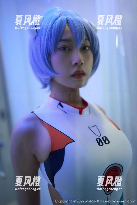 蜜桃社-结衣 蜜桃社 - 制服下的结衣,竟有种微妙的无圣光写真感?