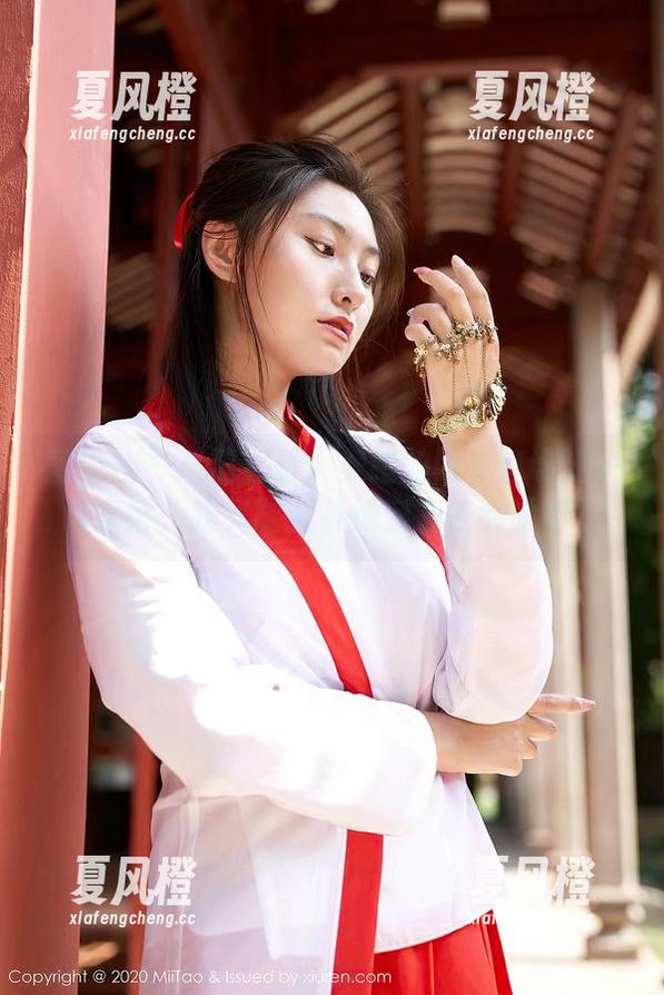 蜜桃社-美绪 蜜桃社 - 高清查看:美绪的网袜这设计…说实话,我只能脑补她穿上去会啥样。