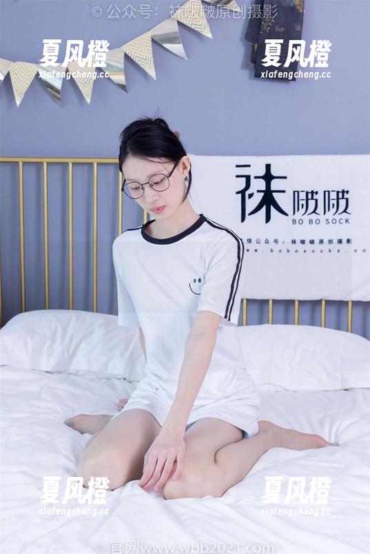 袜啵啵-小甜豆 袜啵啵 - 小甜豆的不为人知的白丝时刻,分享一下她的这波操作!