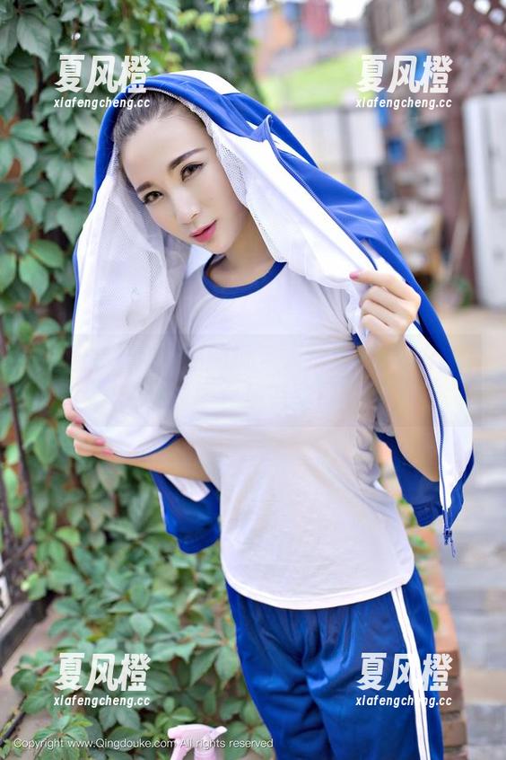 青豆客-Akiki朱若慕 青豆客 - 套装届的风云人物来啦!Akiki朱若慕原图合集有些冒险哦。